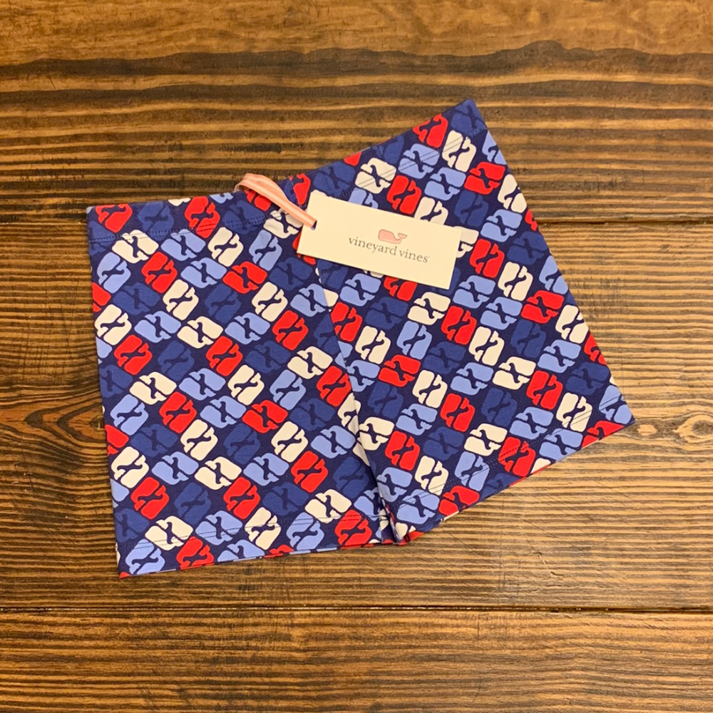 NWT Vineyard Vines Puzzle Whale Tumble Short